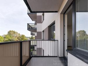 Pronájem bytu 1+kk, Praha - Hloubětín, Granitova, 34 m2