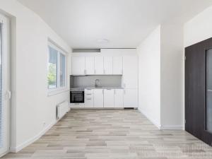 Pronájem bytu 1+kk, Praha - Hloubětín, Granitova, 34 m2