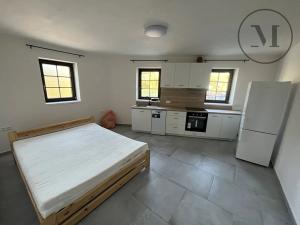 Pronájem bytu 1+kk, Kaplice, Českobudějovická, 22 m2