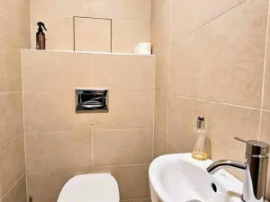Pronájem bytu 2+kk, Praha - Holešovice, Komunardů, 55 m2