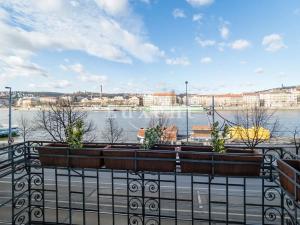 Pronájem bytu 3+1, Praha - Nové Město, Rašínovo nábřeží, 101 m2