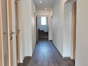 Prodej rodinného domu, Vlkaneč, 160 m2
