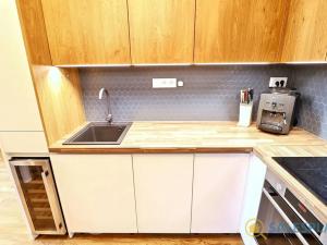 Prodej bytu 2+kk, Praha - Hlubočepy, Wassermannova, 64 m2