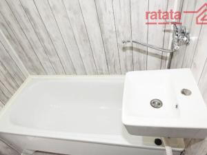 Pronájem bytu 2+1, Klášterec nad Ohří, Královéhradecká, 61 m2