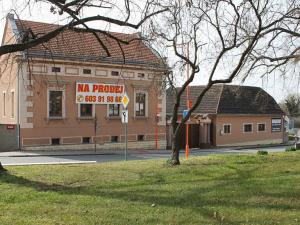 Prodej výrobních prostor, Čečelice, Všetatská, 1000 m2
