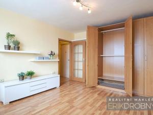 Pronájem bytu 1+kk, Pardubice - Polabiny, Okrajová, 27 m2