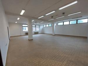 Pronájem obchodního prostoru, Šenov, Radniční náměstí, 110 m2