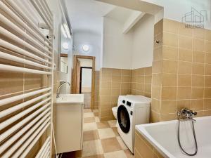 Pronájem bytu 3+1, Praha - Smíchov, Na Václavce, 73 m2