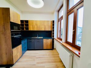Pronájem bytu 1+kk, Praha - Podolí, Sinkulova, 31 m2