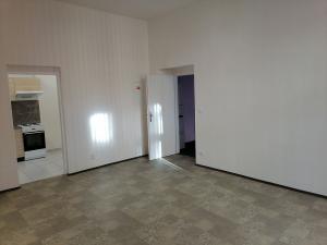 Pronájem bytu 1+kk, Kladno, Osvoboz. pol. vězňů, 41 m2