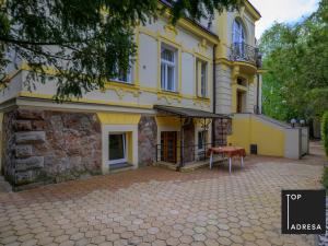 Prodej domu, Karlštejn, 563 m2