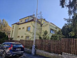 Pronájem bytu 4+1, Praha - Dejvice, Na Kvintusce, 120 m2