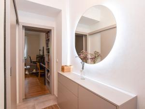 Pronájem bytu 1+kk, Praha - Vinohrady, Šrobárova, 28 m2