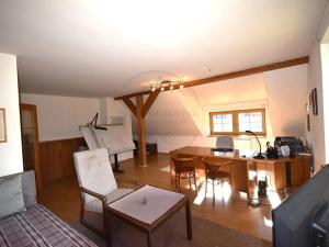 Prodej rodinného domu, Lipová-lázně, 185 m2