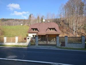 Prodej rodinného domu, Lipová-lázně, 185 m2