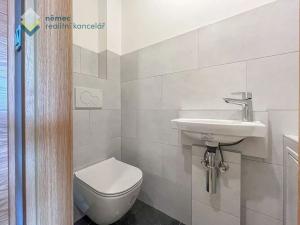 Prodej bytu 2+kk, Praha - Kobylisy, Klapkova, 86 m2