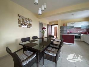 Prodej bytu 2+1, Agios Amvrosios Keryneias, Kypr, 85 m2