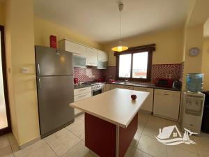 Prodej bytu 2+1, Agios Amvrosios Keryneias, Kypr, 85 m2