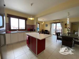Prodej bytu 2+1, Agios Amvrosios Keryneias, Kypr, 85 m2