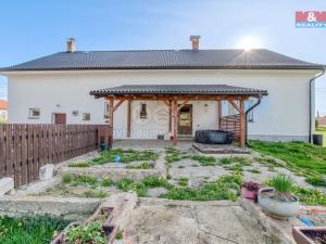 Prodej rodinného domu, Pazderna, 244 m2
