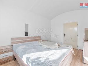 Prodej rodinného domu, Pazderna, 244 m2