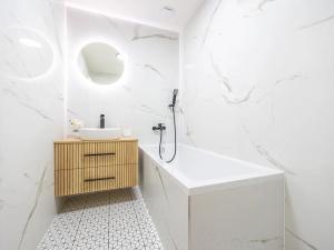 Prodej bytu 3+kk, Praha - Kobylisy, Frýdlantská, 70 m2