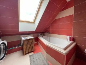 Prodej rodinného domu, Třebenice, Sv. Čecha, 240 m2