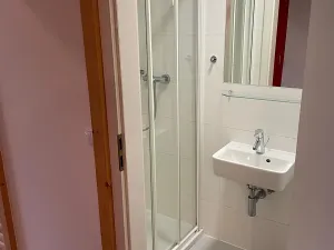 Pronájem bytu 1+kk, Praha - Střešovice, Parléřova, 21 m2