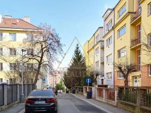 Pronájem bytu 1+1, Praha - Nusle, U družstva Život, 34 m2