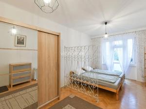 Pronájem bytu 2+kk, Praha - Vršovice, 28. pluku, 53 m2