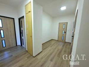 Prodej bytu 3+1, Plzeň, Nad Týncem, 77 m2