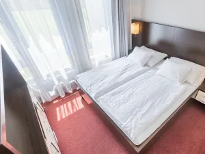 Pronájem bytu 2+kk, Praha - Nové Město, Horská, 67 m2