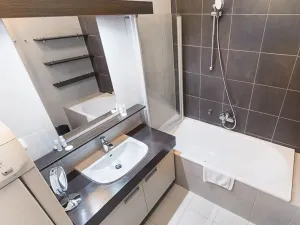 Pronájem bytu 2+kk, Praha - Nové Město, Horská, 67 m2