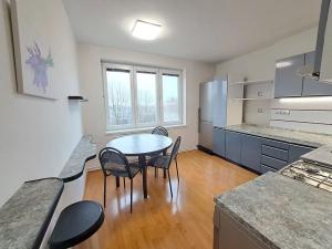 Pronájem bytu 3+1, Zlín, Tyršova, 68 m2
