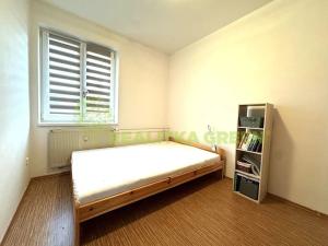 Pronájem bytu 2+kk, Vsetín, Tyršova, 39 m2