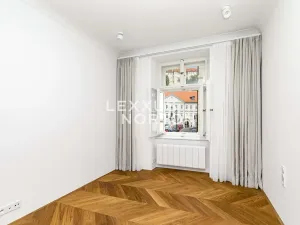 Prodej bytu 3+kk, Praha - Malá Strana, Valdštejnské náměstí, 117 m2