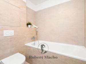 Pronájem bytu 2+kk, Praha - Modřany, Mezi vodami, 63 m2