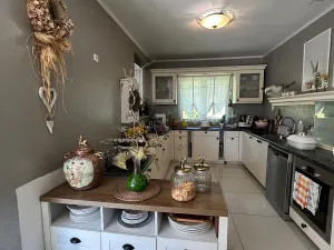 Prodej rodinného domu, Pila, 150 m2