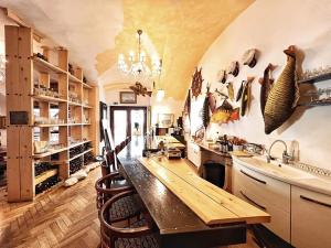 Pronájem restaurace, Praha - Staré Město, Michalská, 132 m2