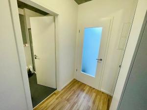 Pronájem bytu 2+kk, Praha - Libeň, Novovysočanská, 38 m2