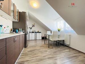 Prodej bytu 2+1, Benešov, Na Chmelnici, 63 m2