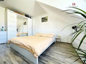 Prodej bytu 2+1, Benešov, Na Chmelnici, 63 m2