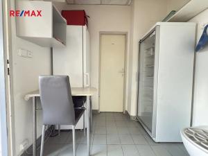 Pronájem restaurace, Praha - Radotín, Horymírovo náměstí, 47 m2