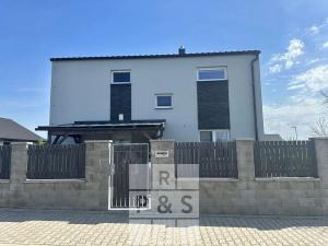 Prodej rodinného domu, Brandýsek, Nad Vodojemem, 162 m2