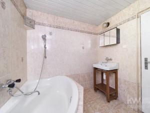 Prodej rodinného domu, Klabava, 280 m2