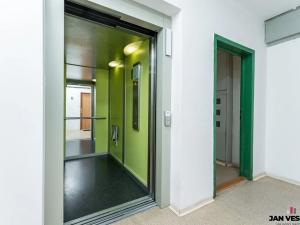 Prodej bytu 3+1, Praha - Chodov, Valentova, 65 m2