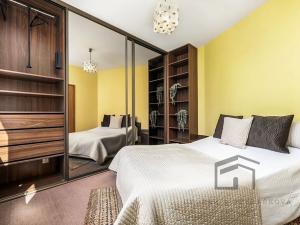 Prodej bytu 2+kk, Praha - Hlubočepy, Högerova, 48 m2