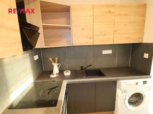 Prodej bytu 1+kk, Teplice, kpt. Jaroše, 33 m2