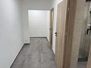 Prodej bytu 2+1, Vsetín, Stará cesta, 53 m2