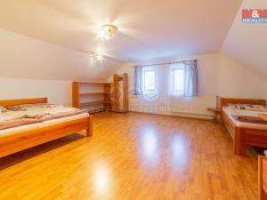 Prodej rodinného domu, Horní Stropnice - Rychnov u Nových Hradů, 334 m2